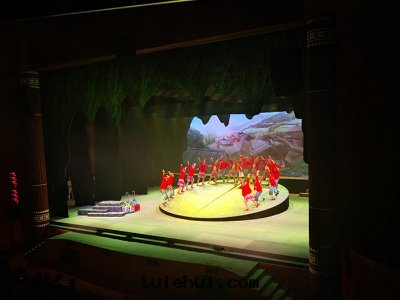 淺談舞(wǔ)台(tái)燈(dēng)光照明(míng)技術(shù)的(de)基礎知識及(jí)行业發(fà)展(zhǎn)