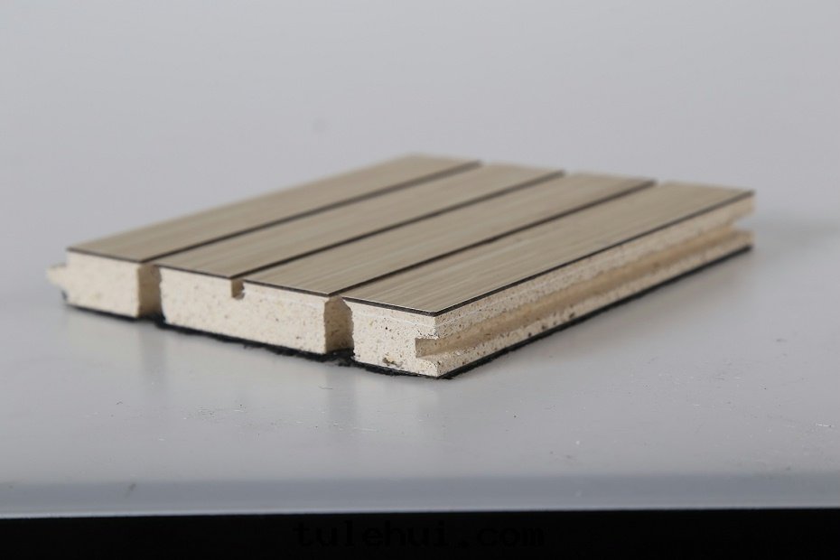 陶鋁(lǚ)吸音(yīn)槽闆