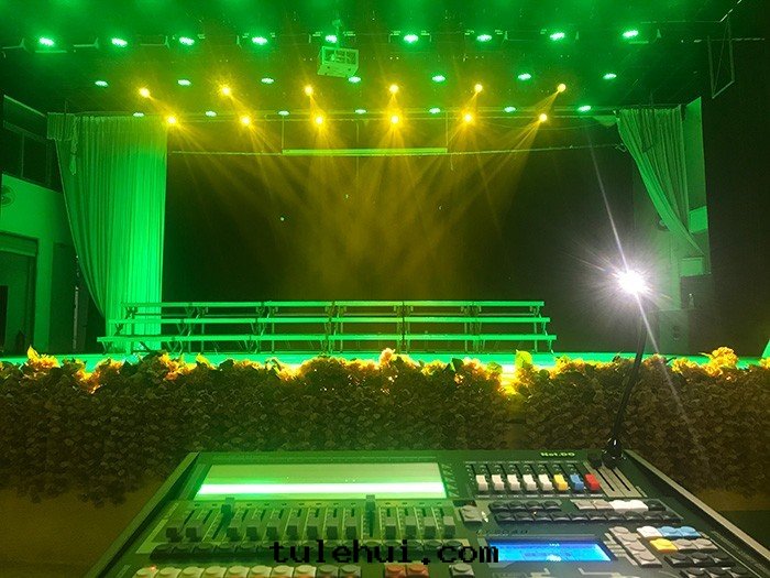 瑪戈智能(néng)为您介紹舞(wǔ)台(tái)燈(dēng)光控制技巧